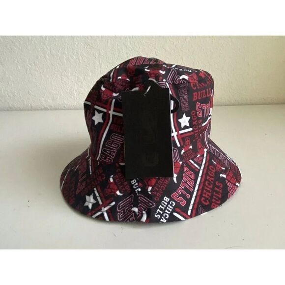 Chicago Bulls Bucket Hat NBA Classic Ultra Game Black Red Retro VGMC069F NEW - Picture 2 of 11
